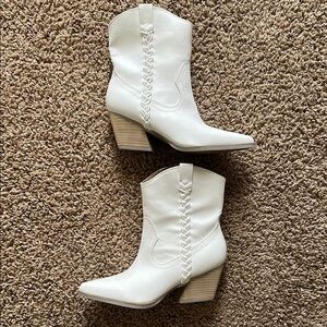 Dolce Vita Western Boots